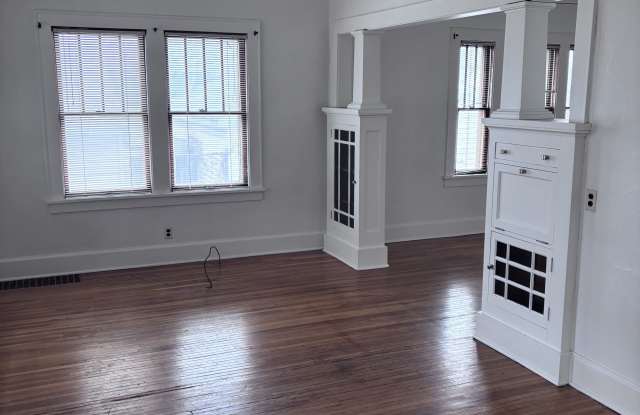 710 West Thrush Avenue Gallery 2