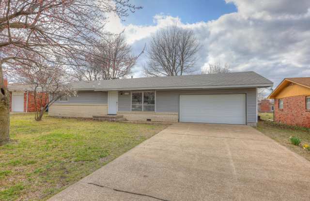 2716 South Vermont Avenue photos photos