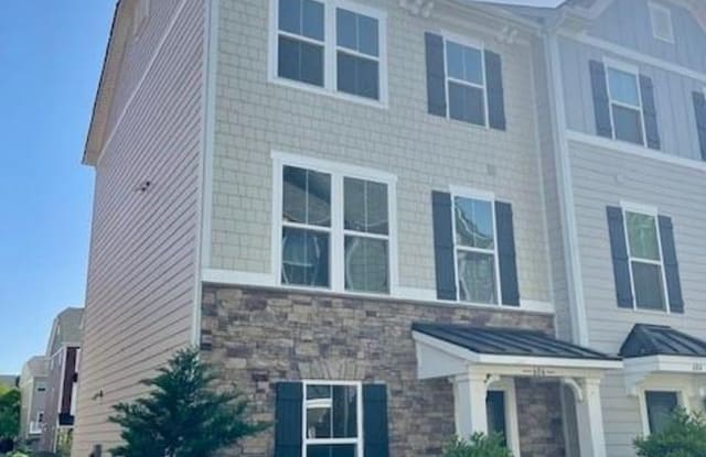 606 Muddy Creek Rd - 606 Muddy Creek Road, Chesapeake, VA 23324