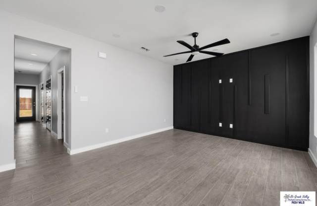 7932 VILLA FINO LN Gallery 2