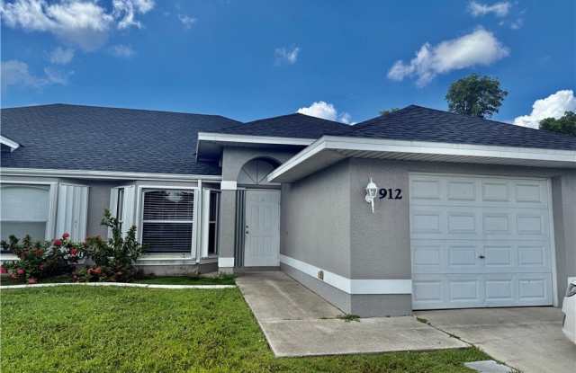 912 Cape Coral Parkway W photos photos