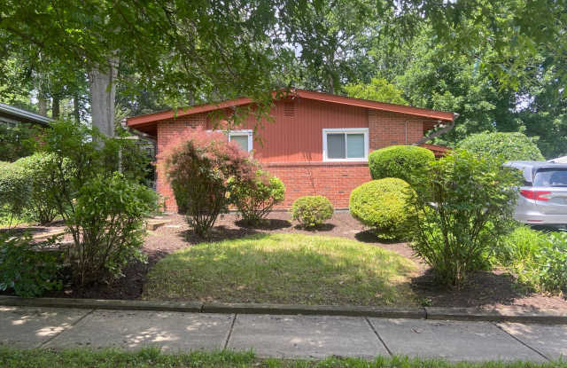 Come Home to This Suburban Rockville Rambler With a Huge Back Yard! Move In Ready! Gallery 1