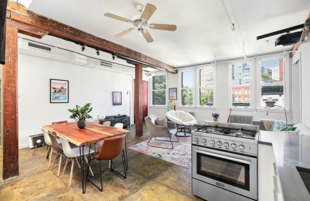 262 Mott Street Gallery 4