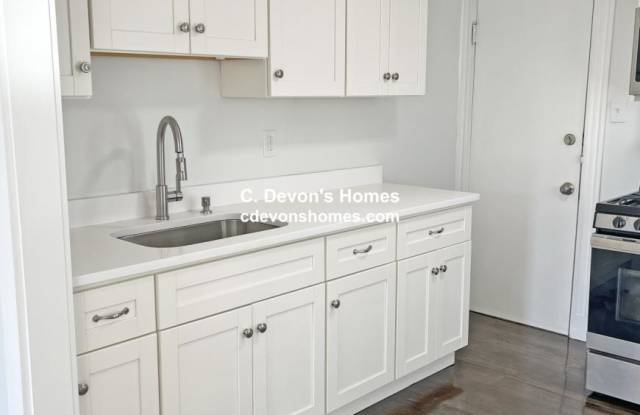 53 North Common St. photos photos