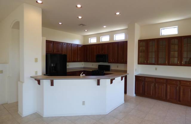 1448 S Miller Creek Place Gallery 4