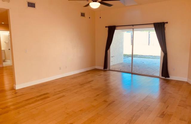 4585 Terrace Village Drive Gallery 2