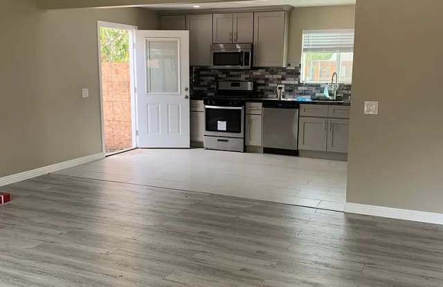 13200 Wentworth St - 13200 Wentworth Street, Los Angeles, CA 91331