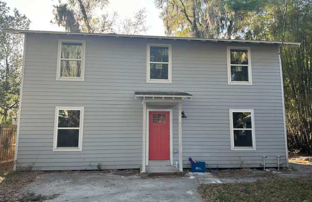 Duplex Under Market! - 105 North Davis Street, Plant City, FL 33563