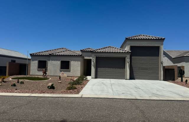 3-Bedroom Home with 50' RV Garage in Fort Mohave photos photos