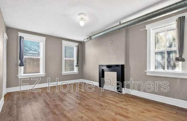 3005 S Compton Ave photos photos