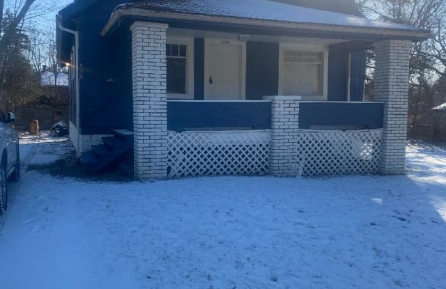 439 West Evergreen Avenue - 439 West Evergreen Avenue, Youngstown, OH 44511