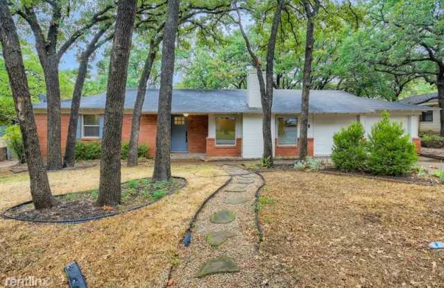 609 Oakwood Avenue UNIT - 609 Oakwood Avenue, Hurst, TX 76053