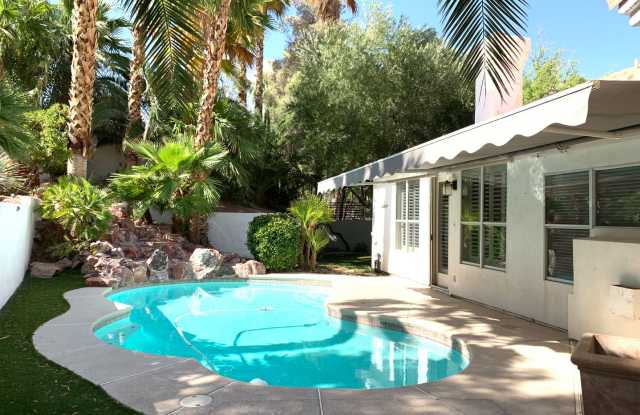 Green Valley Gem with Large Pool, 4 bedrooms, and 3 car garage Gallery 1