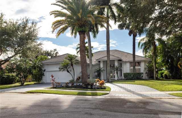 671 NW 101st Ter photos photos