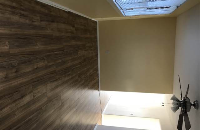 453 D St #D Gallery 2