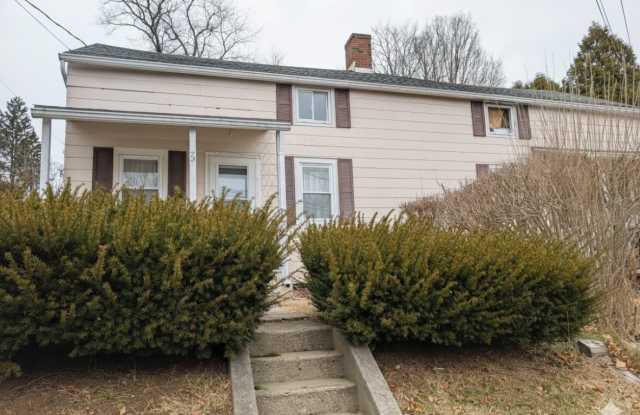 71 Bridge Street - 71 Bridge Street, Collinsville, CT 06019