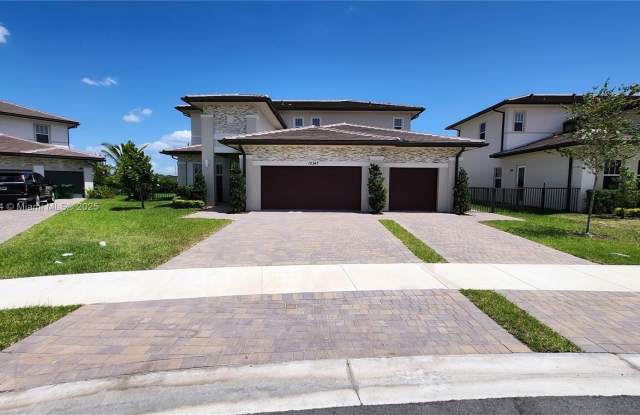 12347 SW 43rd Ct photos photos