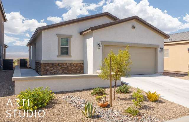 Beautiful Home on Parliament Pt With Spectacular View Overlooking Oasis Golf Club Hole #9 photos photos