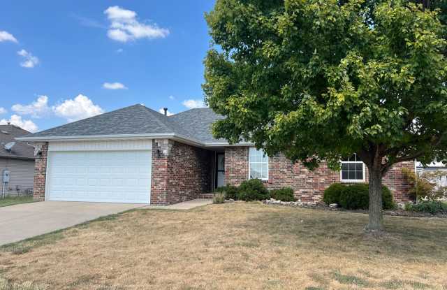 All Brick Home in Rolling Prairie Gallery 3