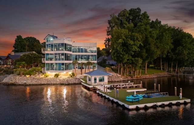 8776 Harbor Circle - 8776 Harbor Circle, Lake Norman of Catawba, NC 28682
