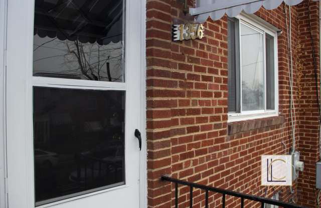 1356 Adams Street Northeast Gallery 2