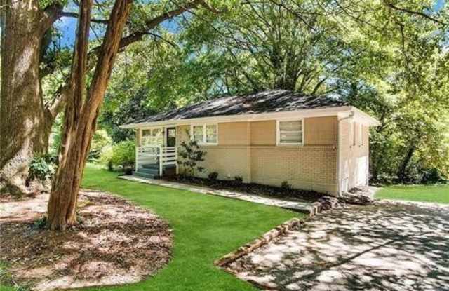 2004 Shamrock Drive Gallery 4