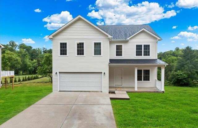 5 BED 2.5 BATH HOME LOCATED IN BLACKSBURG photos photos