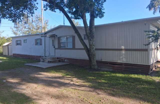 2 Bed 2 Bath Thonotosassa! New paint throughout, new flooring, new kitchen counters  cabinets! Ready for you to MOVE-IN photos photos