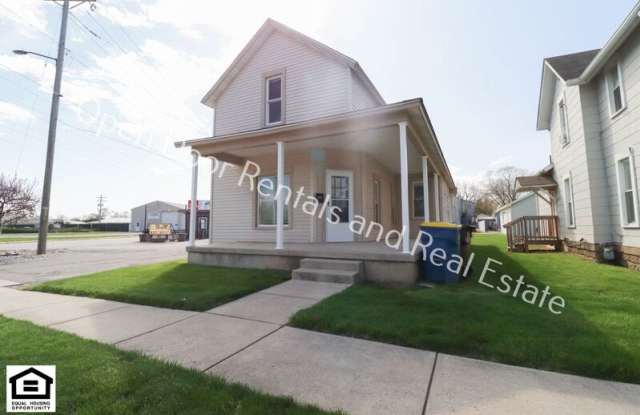 1327 S Cedar St Gallery 1