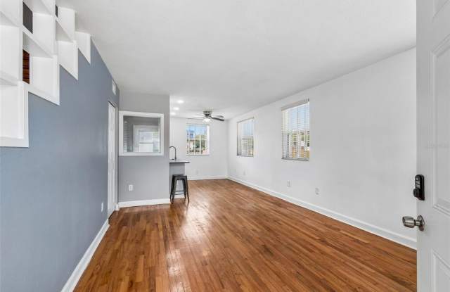 601 SWANN Drive Gallery 4