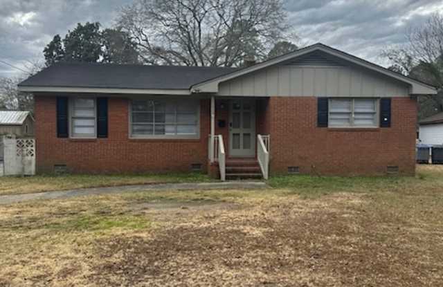 1228 York Street. - 1228 York Street, Rocky Mount, NC 27803