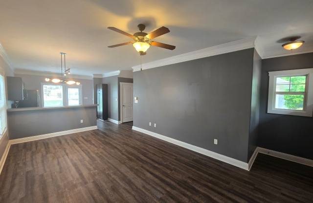 2090 Lakeside Drive - 1 Gallery 4
