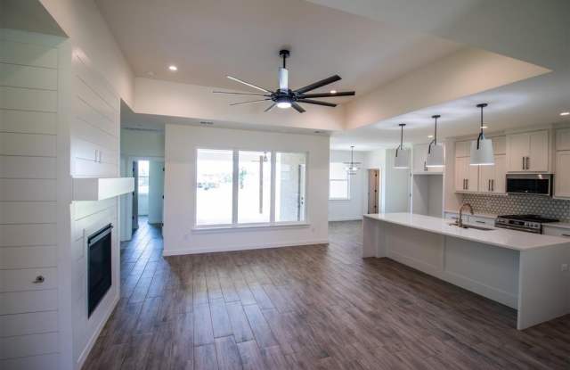 17584 Salma Road Gallery 4