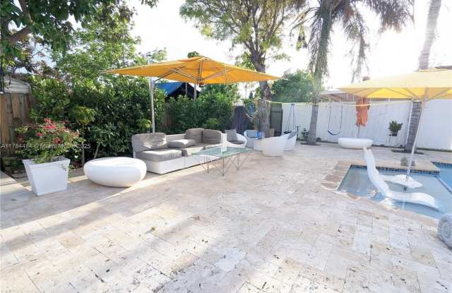 12328 SW 251st photos photos