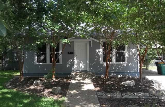 CUTE 2 BEDROOM photos photos