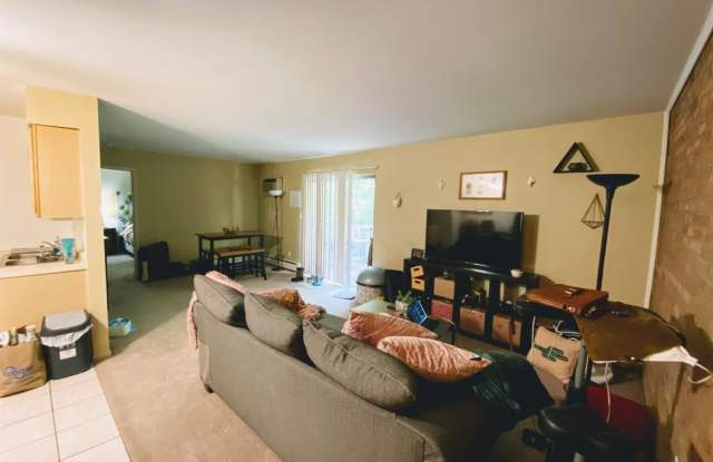 3535 Linwood Avenue Gallery 2