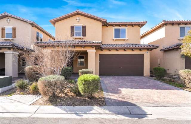 Spacious 2 Story Home with Open-Concept Kitchen and Park Nearby! photos photos