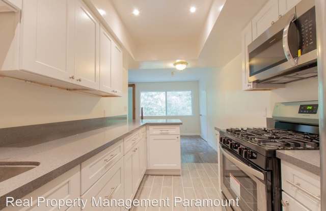 6724 Hill Park Dr - 6724 Hillpark Dr, Los Angeles, CA 90068