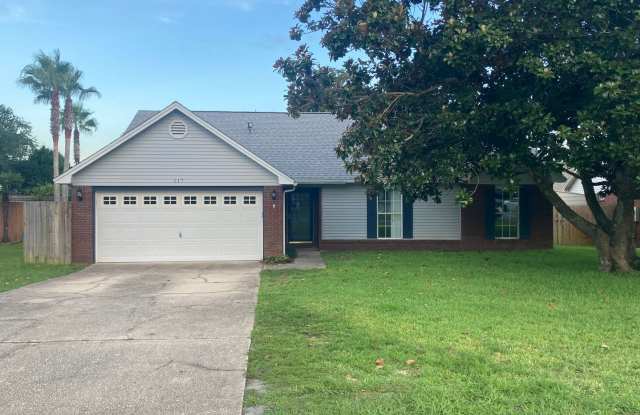 Beach Access 5BR 3Bath Home in Mary Esther - 117 Long Pointe Drive, Okaloosa County, FL 32569