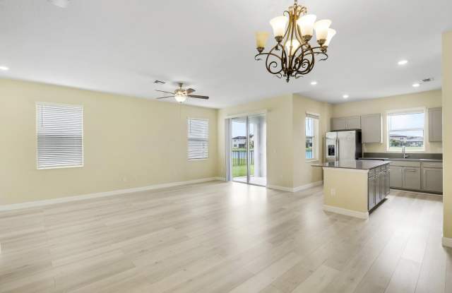 8292 NW GREENBANK Circle Gallery 4