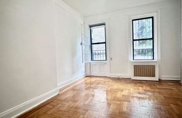 1585 First Avenue Gallery 2