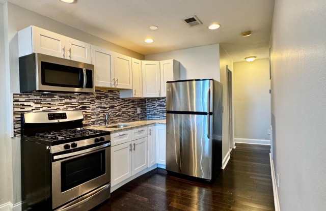 139 E NORTH Avenue photos photos