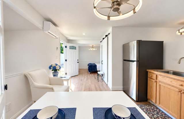 815 W BOUGAINVILLEA Avenue Gallery 4