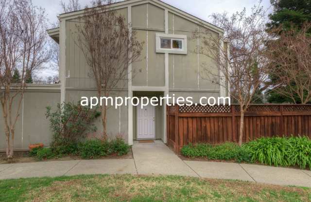 Wonderful 3 Bedroom, 2.5 bath, Updated Townhouse, in Danville! photos photos