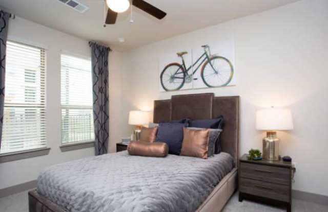 12532 Shadowglen Trce Gallery 2