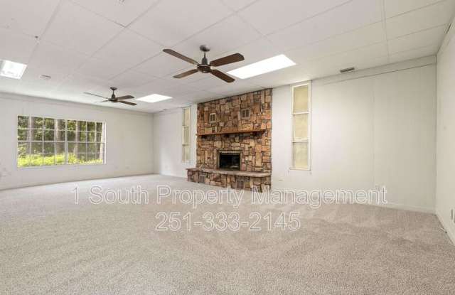 851 West Waverly Drive Gallery 2
