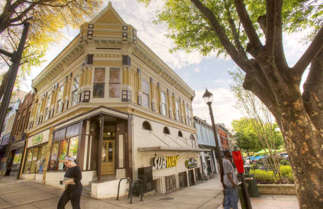 Luxury Three Bedroom On College Avenue photos photos Luxury Three Bedroom On College Avenue photos photos