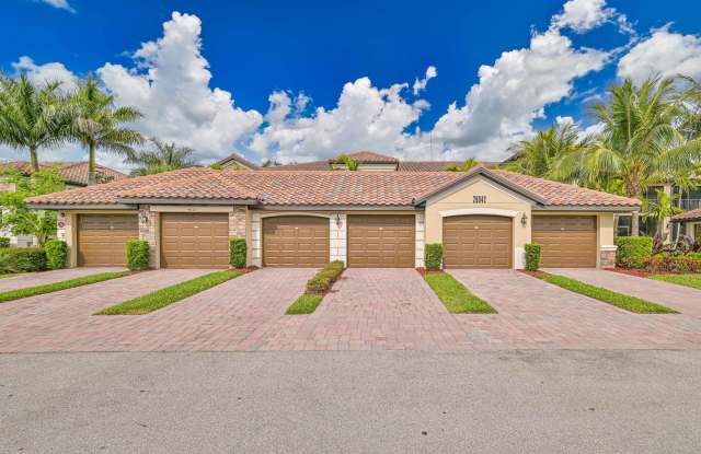 **2 + Den Condo - 1 Car garage - Fully Furnished - Short Term Lease (5.11 - 11.30) ** photos photos
