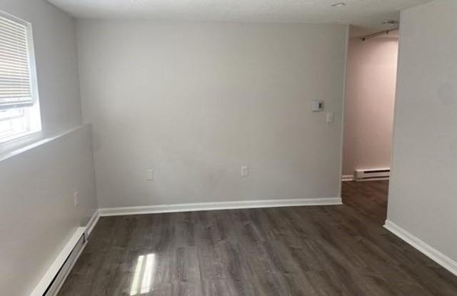 75 vine Gallery 1