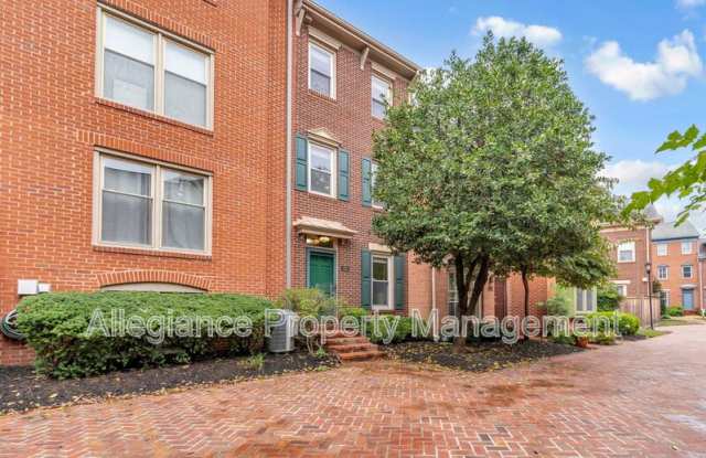 520 Colecroft Court - 520 Colecroft Court, Alexandria, VA 22314